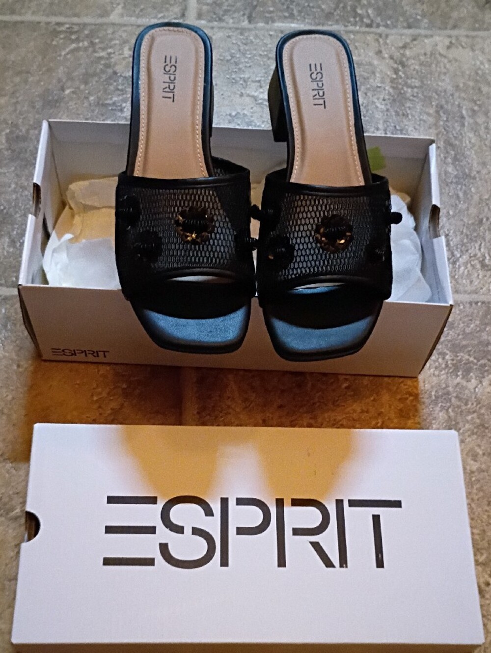 Esprit Women's Black Slip-On Mules with Knotted Floral Accents Size 7, NWT W/Box - Picture 3 of 16